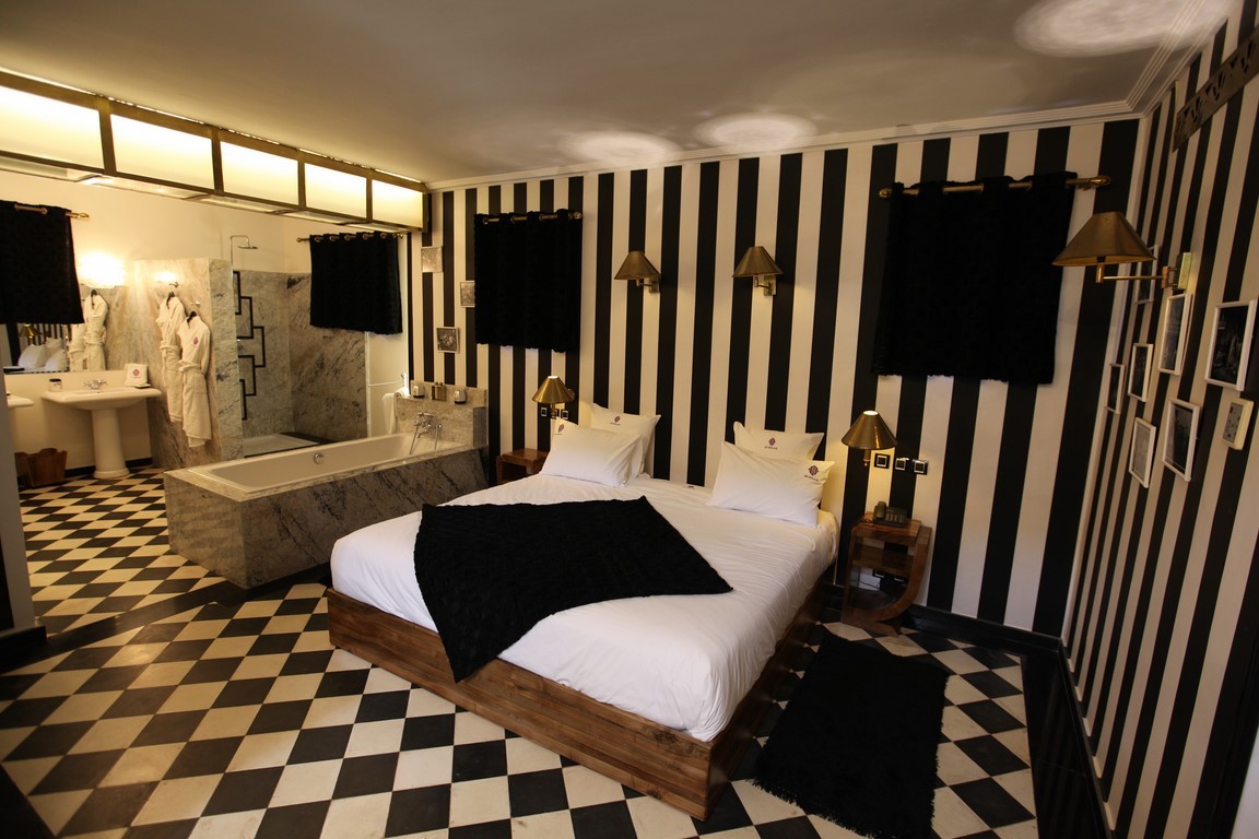 (Français) grand lit suite Marrakech